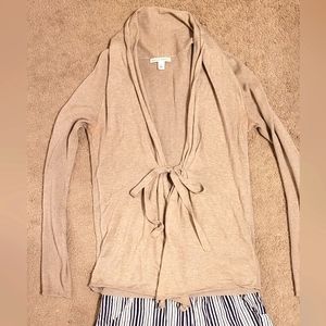 LAST CHANCE, EVERYTHING MUST GO Banana Republic sweater